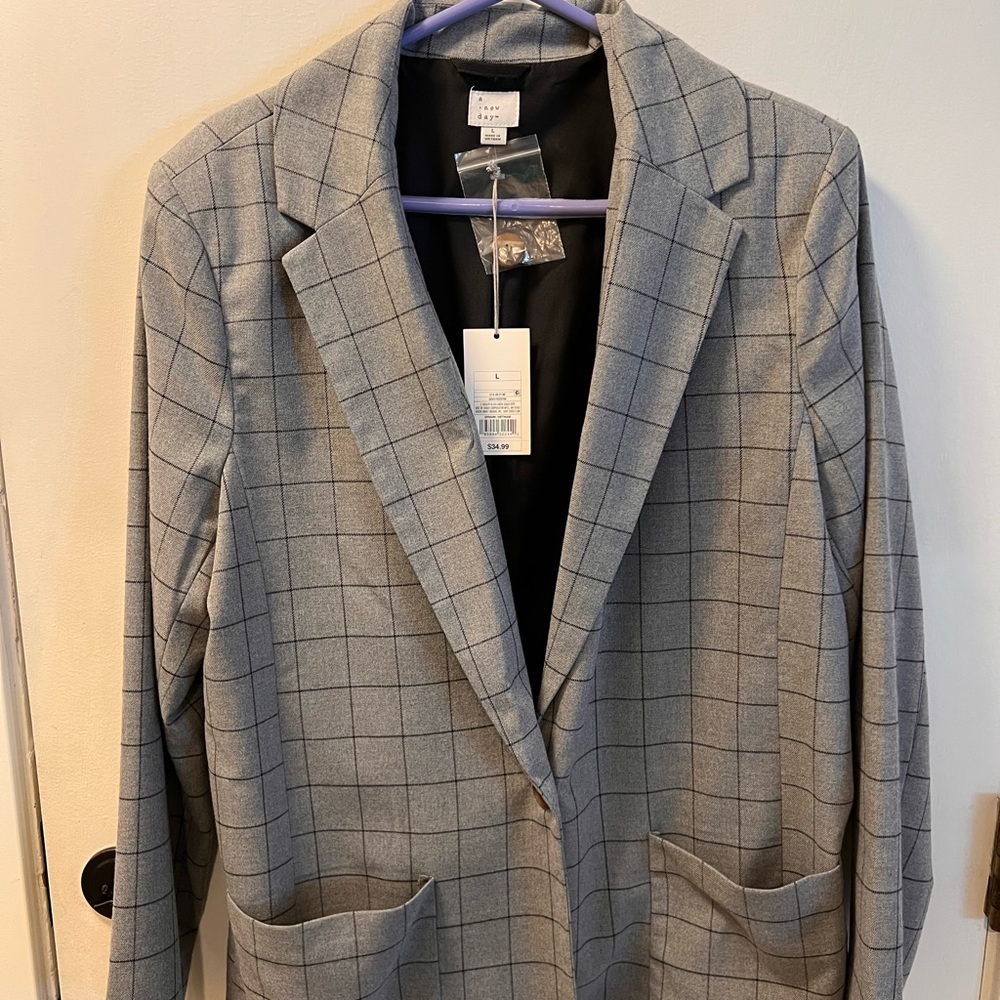 Women’s Gray Checkered Blazer